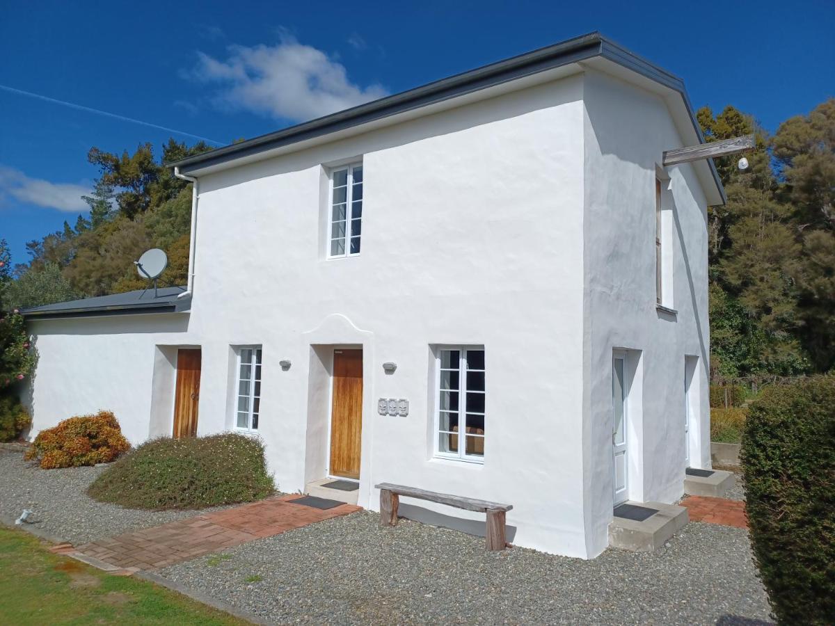 Pirita Vineyard Cottage. Upper Moutere Экстерьер фото