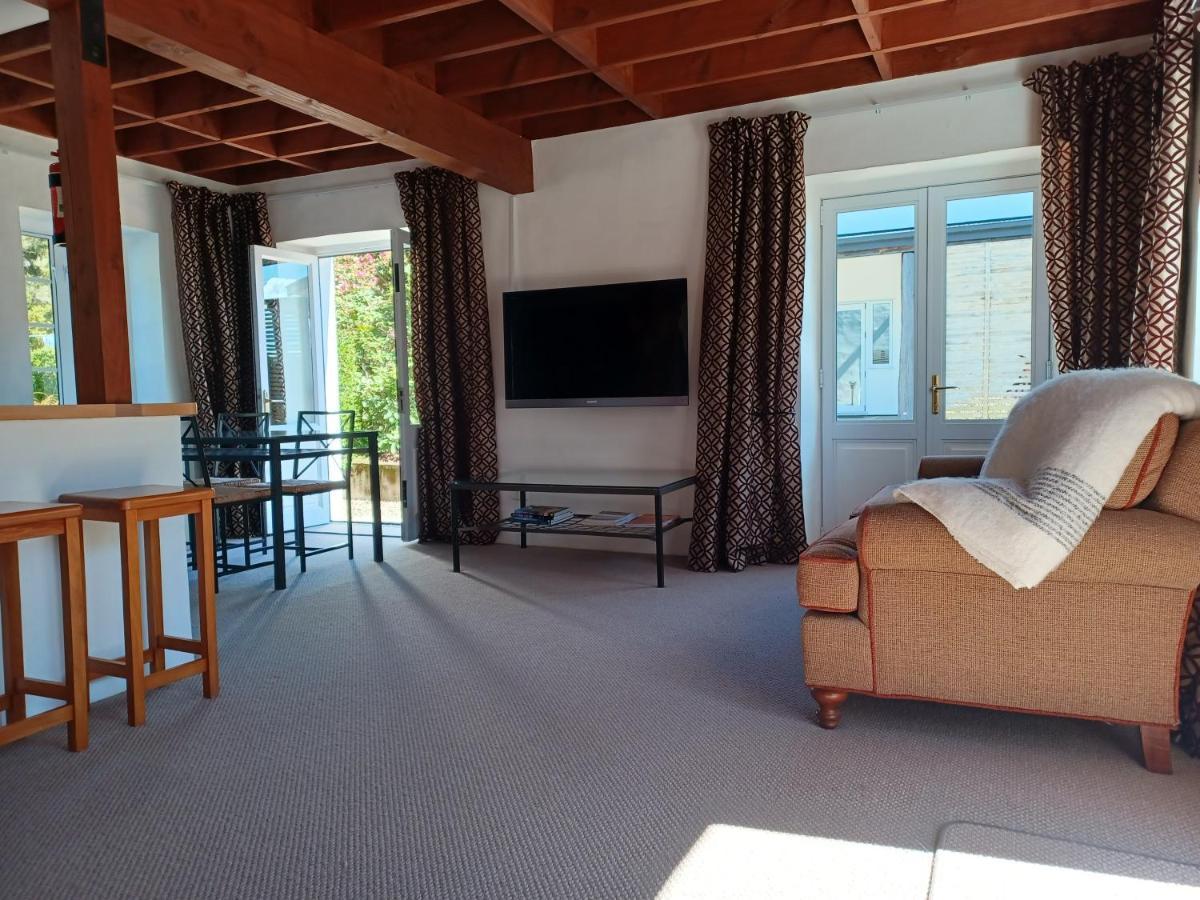 Pirita Vineyard Cottage. Upper Moutere Экстерьер фото